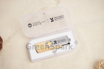 香港恒生大學 竹木旋轉OTG兩用USB EE496