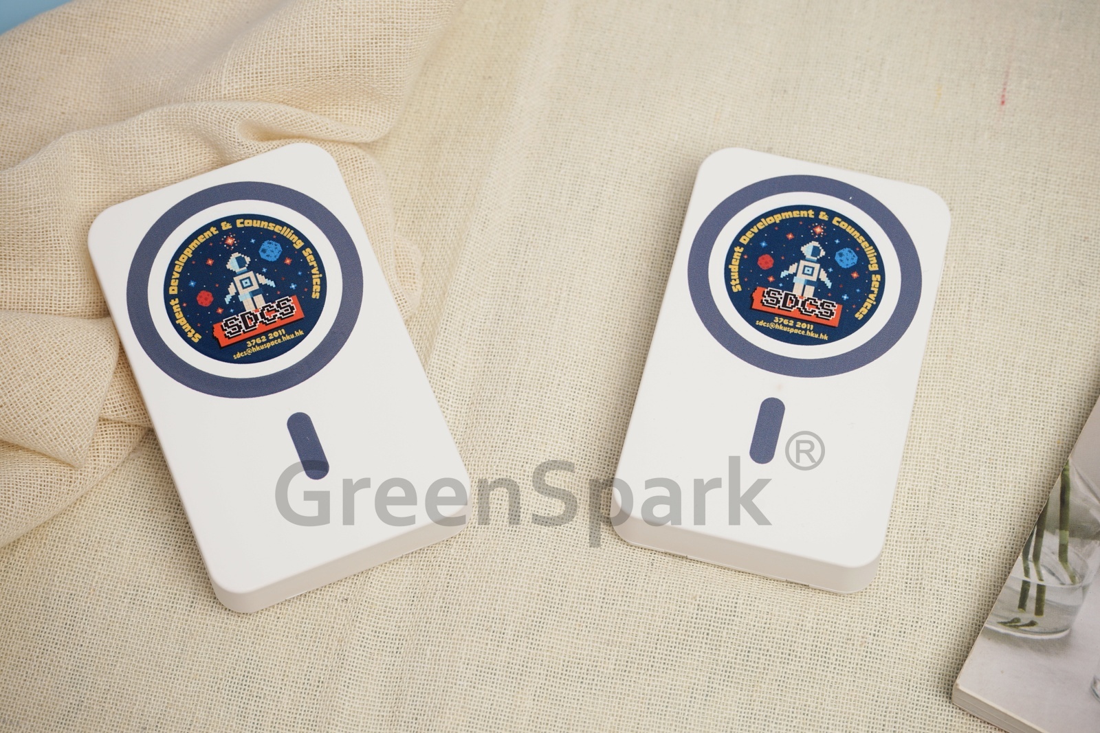 香港大學專業進修附屬學院 磁吸移動電源(5000mAh) EE552